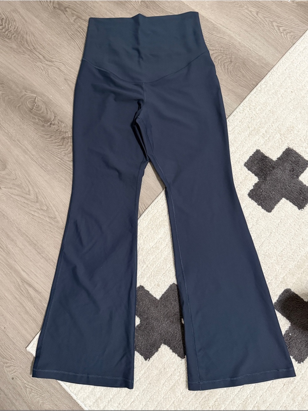 Old Navy Navy High-Waist Flare Yoga Pants